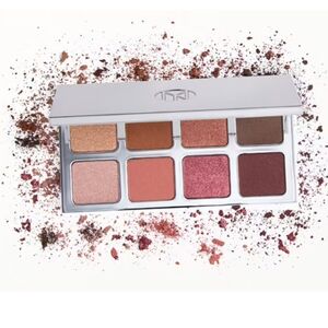 IL MAKIAGE Color Boss Master Eyeshadow Palette in TREAT YO SELF